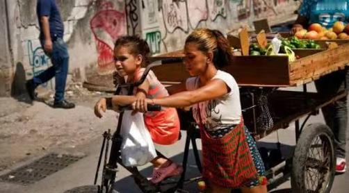 古巴的问题真怪不了别人，俄罗斯没有制裁古巴，并且俄罗斯是粮食和化肥出口大国。但是