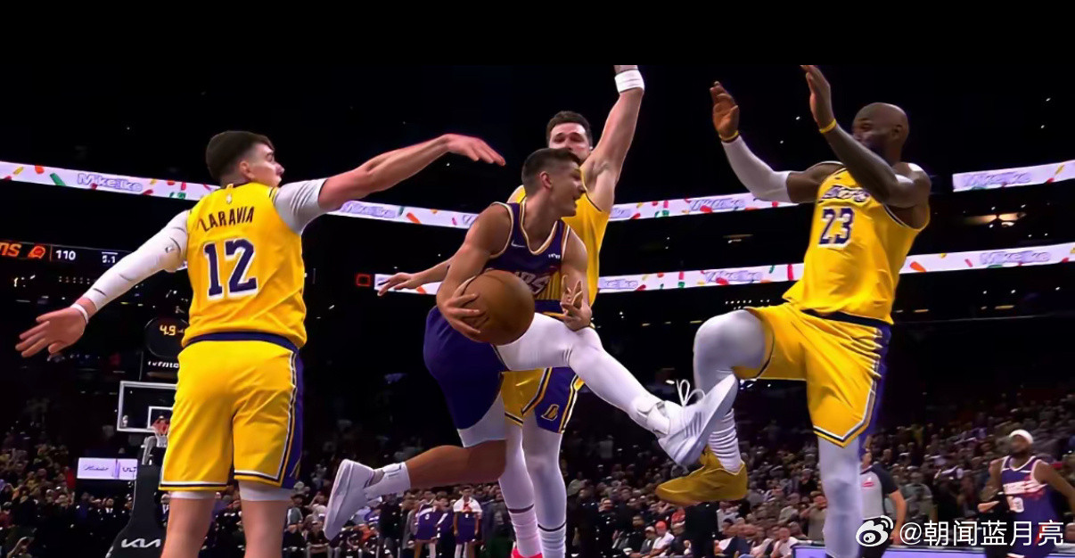 湖人为什么会被绝杀？东契奇的防守形同虚设，阿伦基本就是点名东契奇，最后阿伦这个突