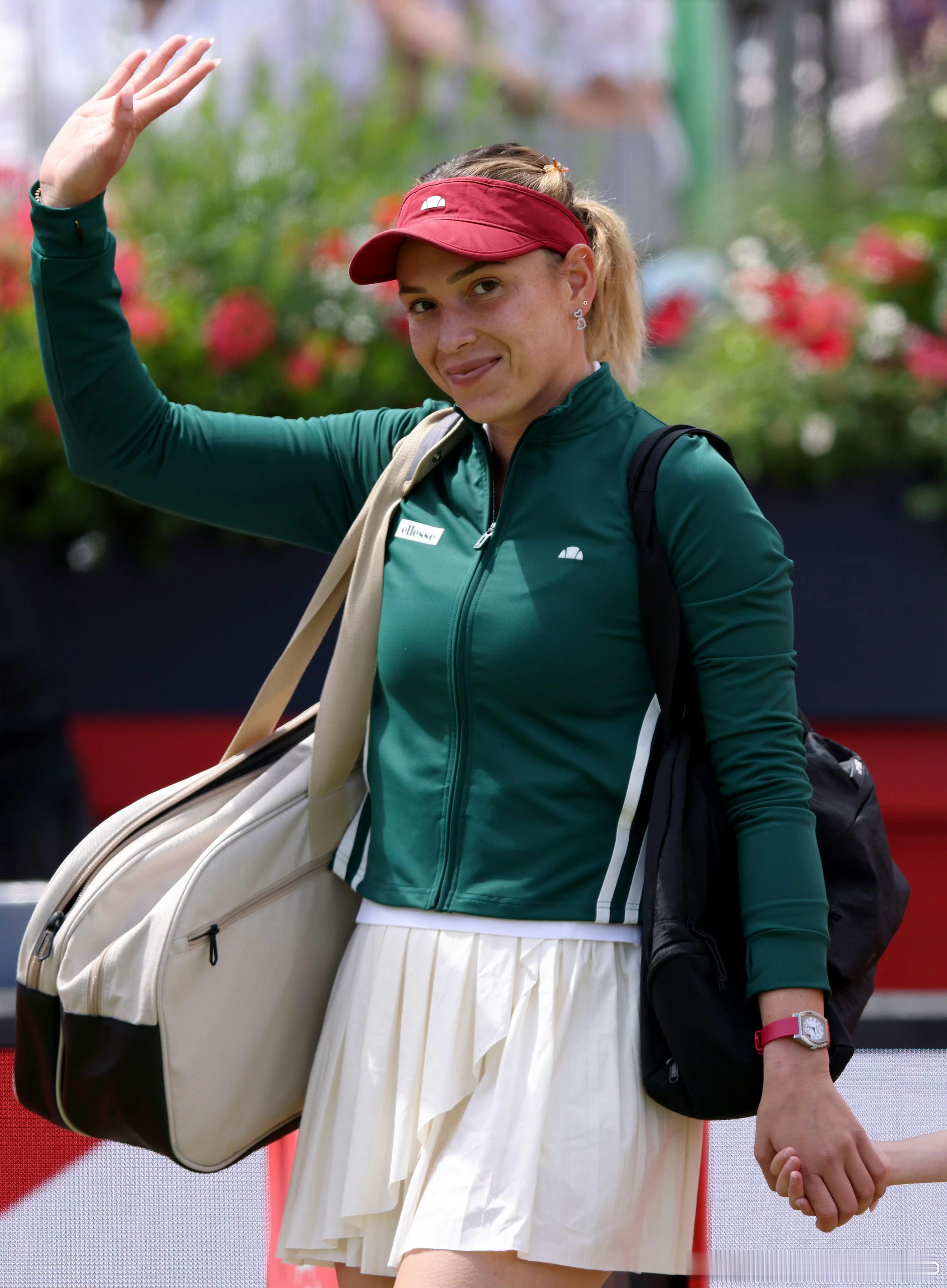 维基奇女王杯夺冠维基奇！！！冠军🏆女王杯冠军！！！Donna太会打草地了，把