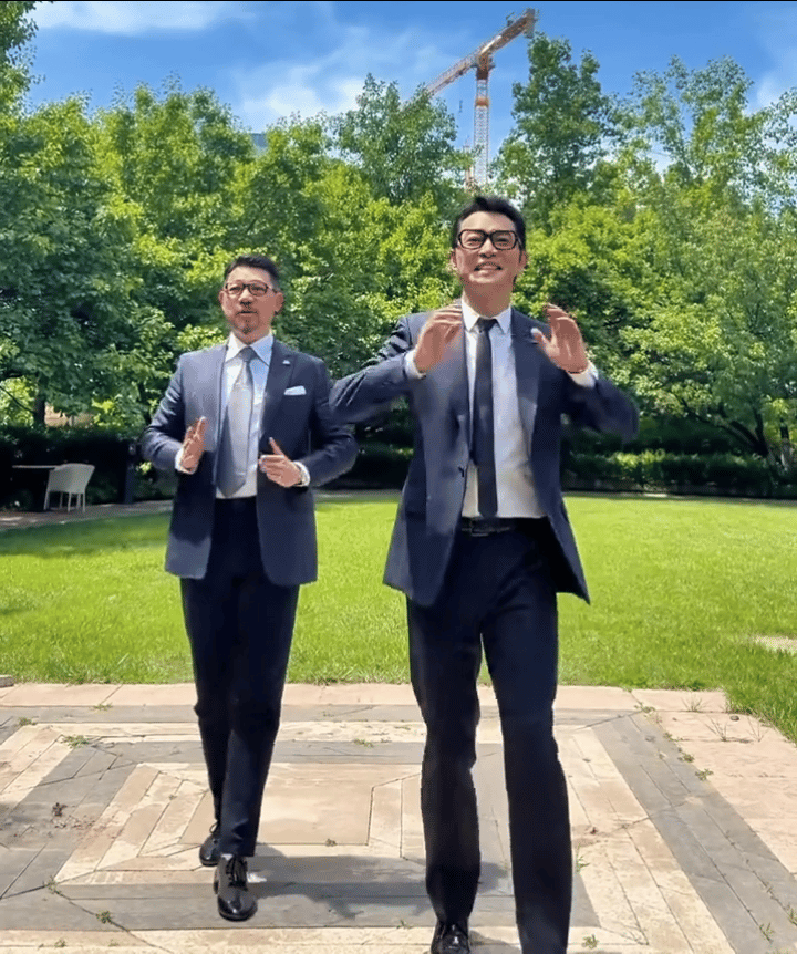 沙溢真的把我对白展堂的滤镜给耗没了不知道他是受了哪位大师的指点步上了贾玲的老