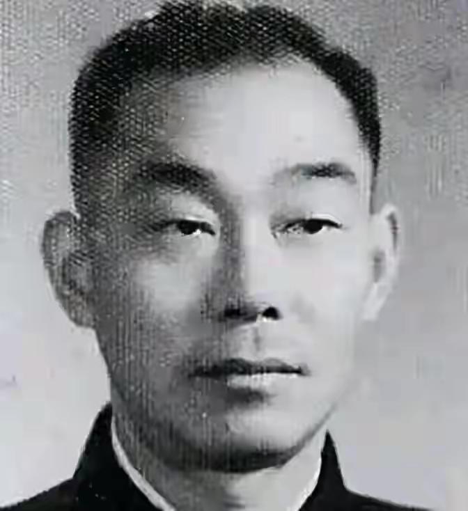解放上海险招：以恶治恶，启用76号旧人肃清全城特务黑帮1949年上海宣告解