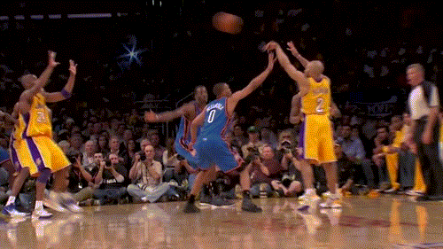 科比单挑杜兰特，华丽脚步搞定。科比