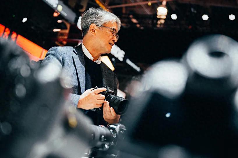 2026年开春，一则重磅消息在日本产业界，炸响了惊雷。作为日本骄傲的百年光学