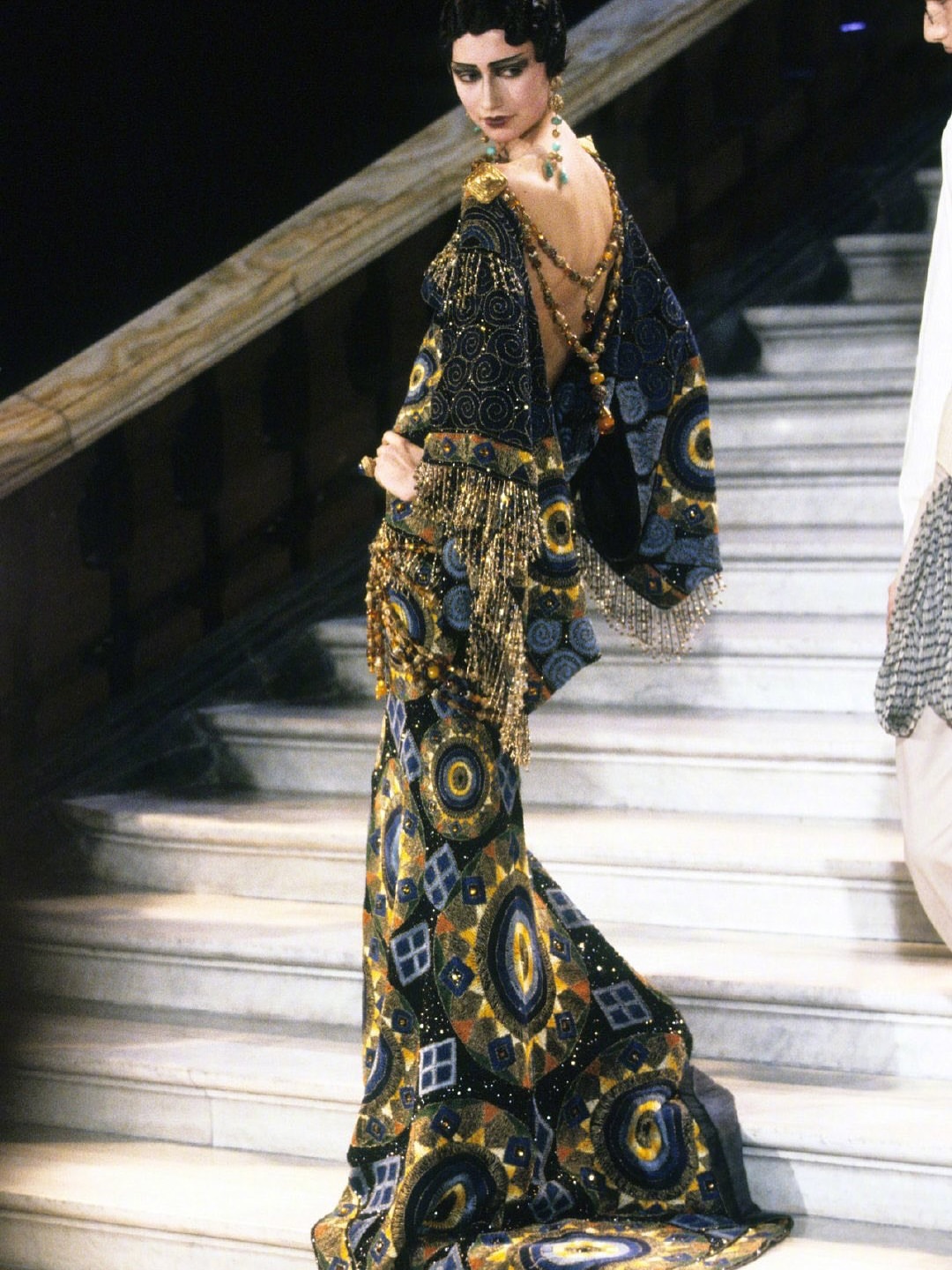 ChristianDior1998春夏系列高级定制礼服🥀来自海盗爷的设计