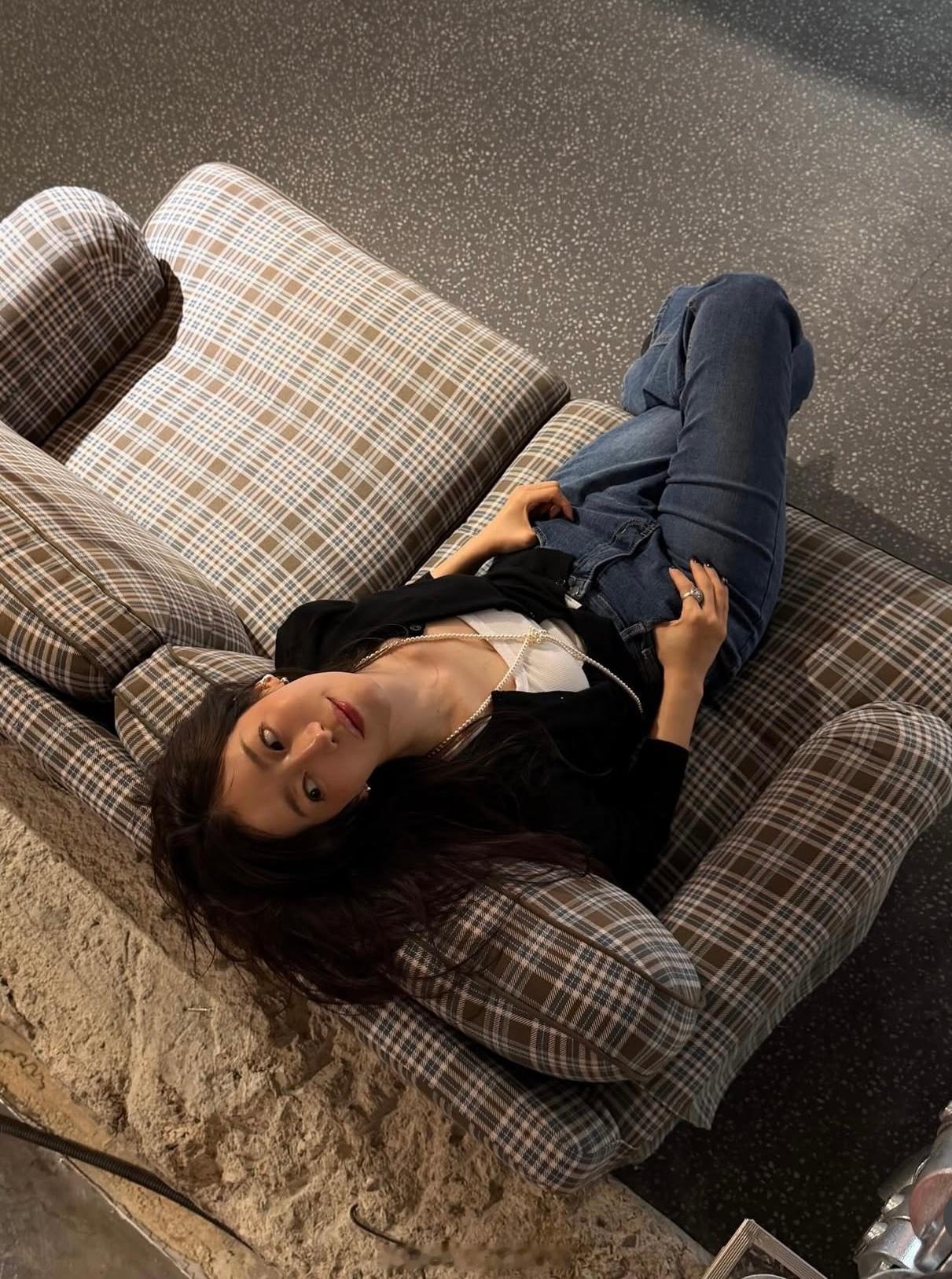 穿搭分享连续更新第2738天韩国时尚女生日常搭配初五啦韩系穿搭超能新星汇新星v