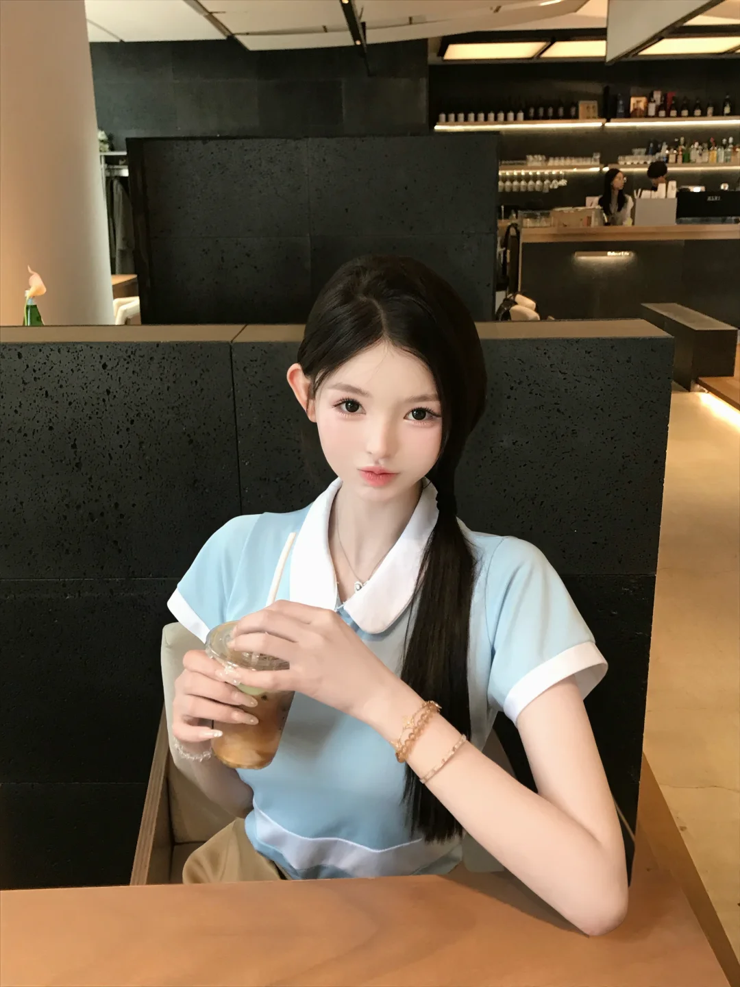 女大今天穿什么