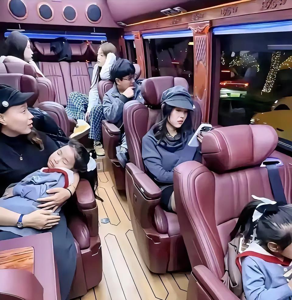 那么豪的车，儿童座椅都没有。