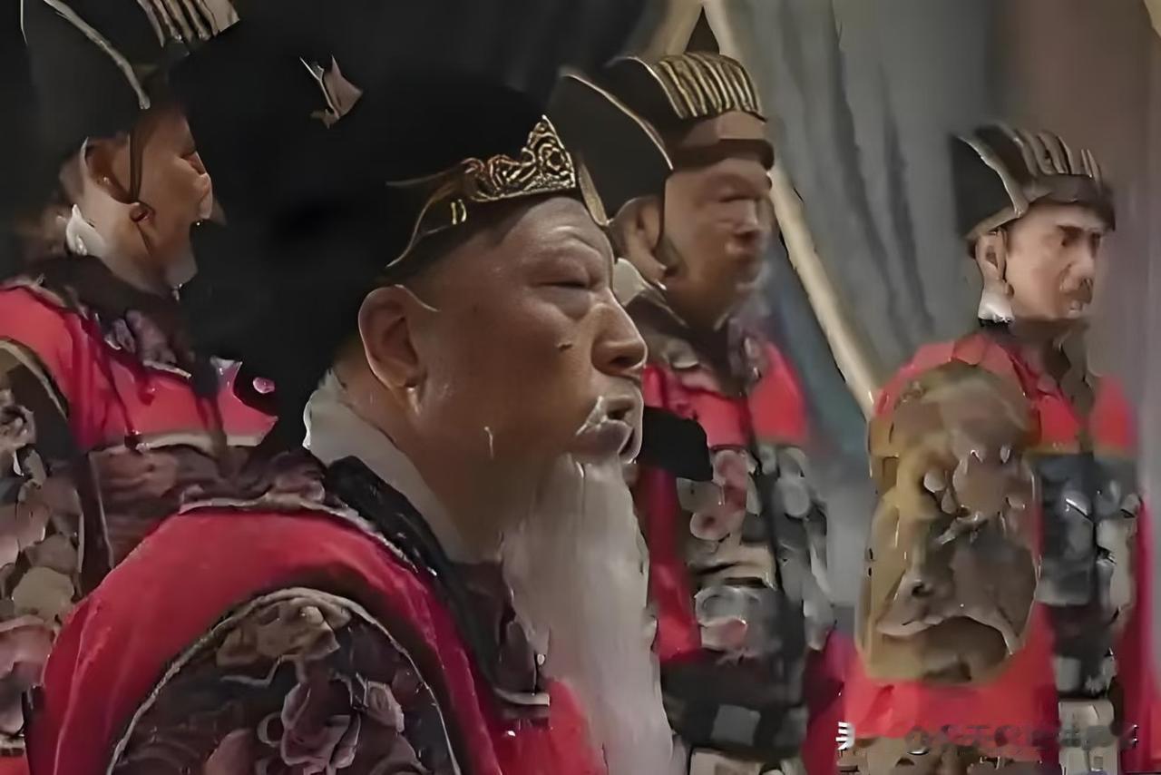 严党自始至终都摸透了嘉靖的行事底线。当初五百万两白银的收益，他们规划国库留存两百