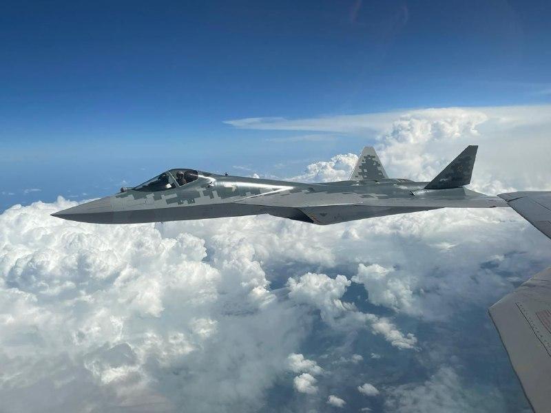 俄罗斯空天军第303混成航空兵师第23近卫歼击航空团再次成为首个列装苏-57隐身