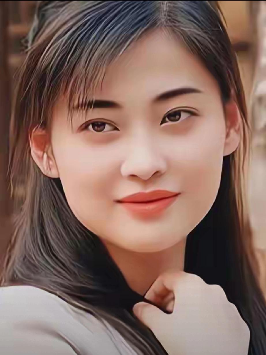 梅婷养他6年，李小冉为他堕胎2次，55岁鄢颇娶小15岁娇妻，人生太唏嘘