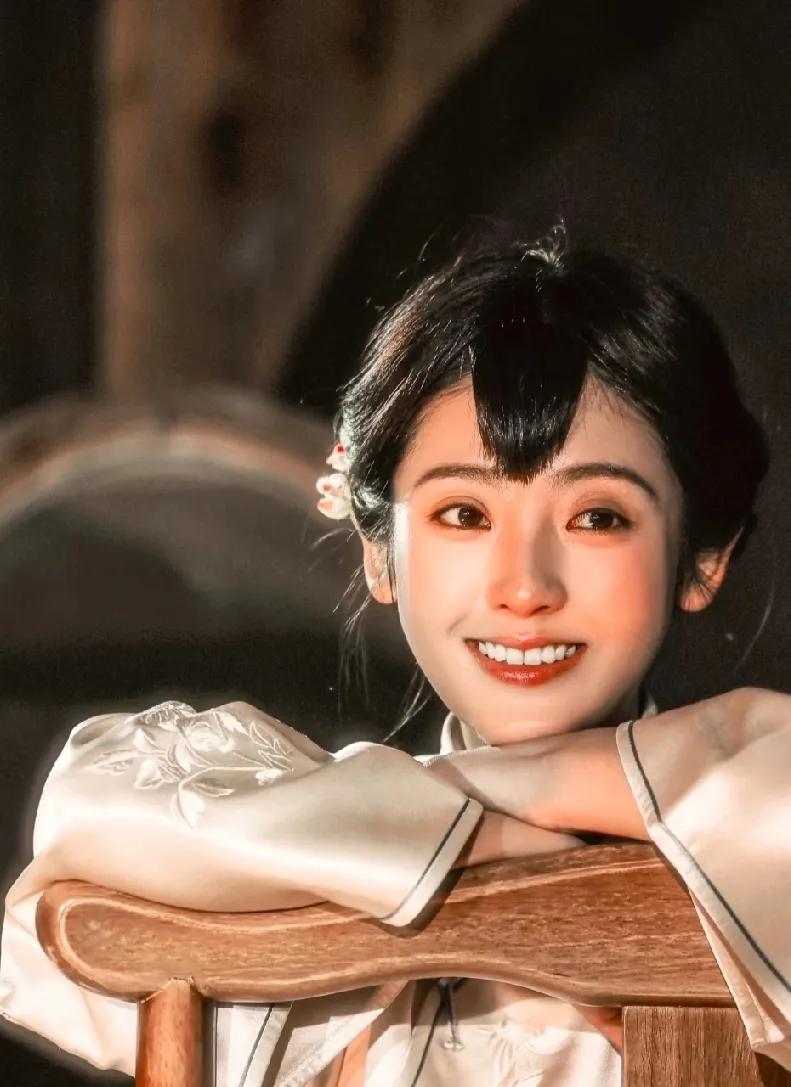 #生万物#邢菲演的苏苏真得拿个最佳女配才行，必须的！这角色被她演得活透了——