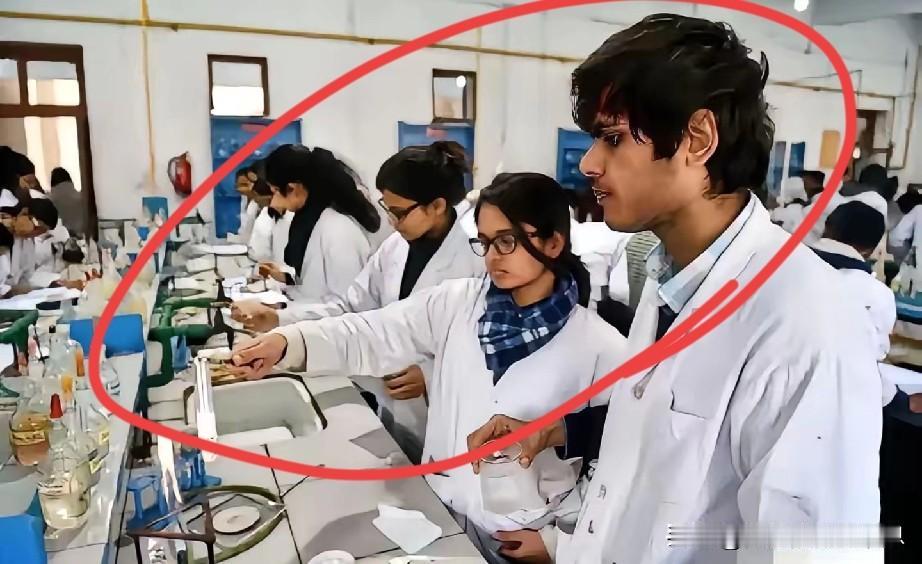 为什么85%的印度留学生选择了医学专业。而东方大国的医学生在选择专业的时候，医学