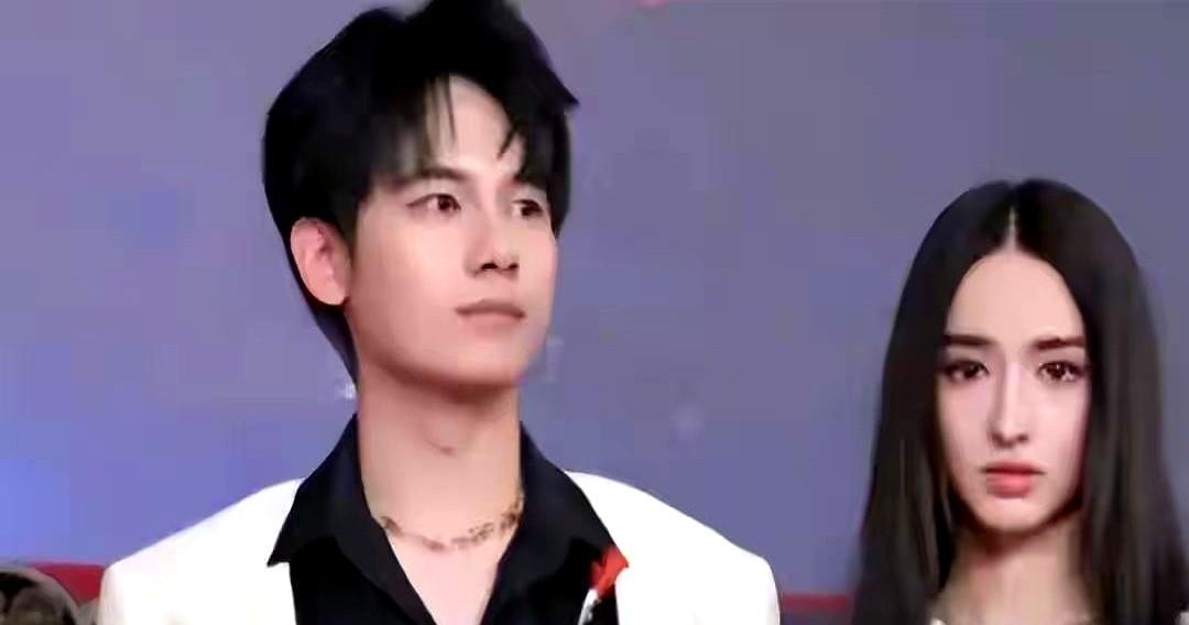 胡先煦李宛妲这对，不官宣比官宣还甜。俩人2022年拍《异人之下》就在一起了，