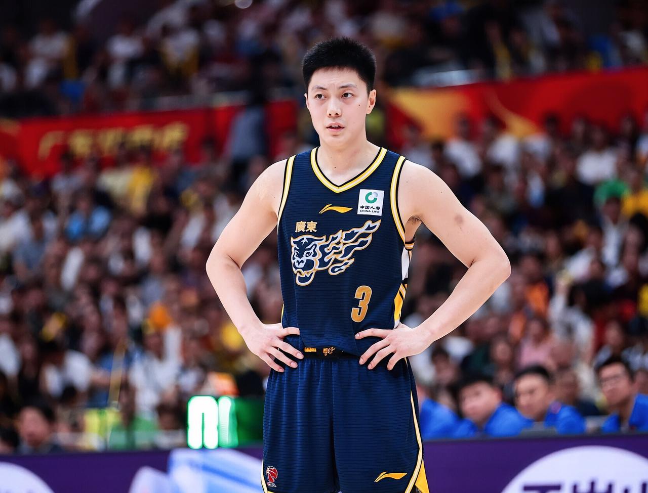 崔永熙：杰哥，胡明轩这个赛季干嘛了？球打得这么差！咱要是这状态可打不过北京吧？说