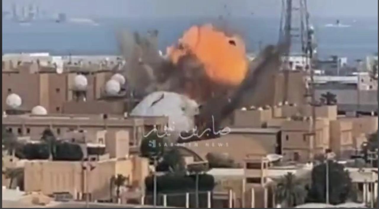 美军以色列斩首哈梅内伊失败，伊朗导弹打击美军基地，摧毁美军雷达，这回美军可能输