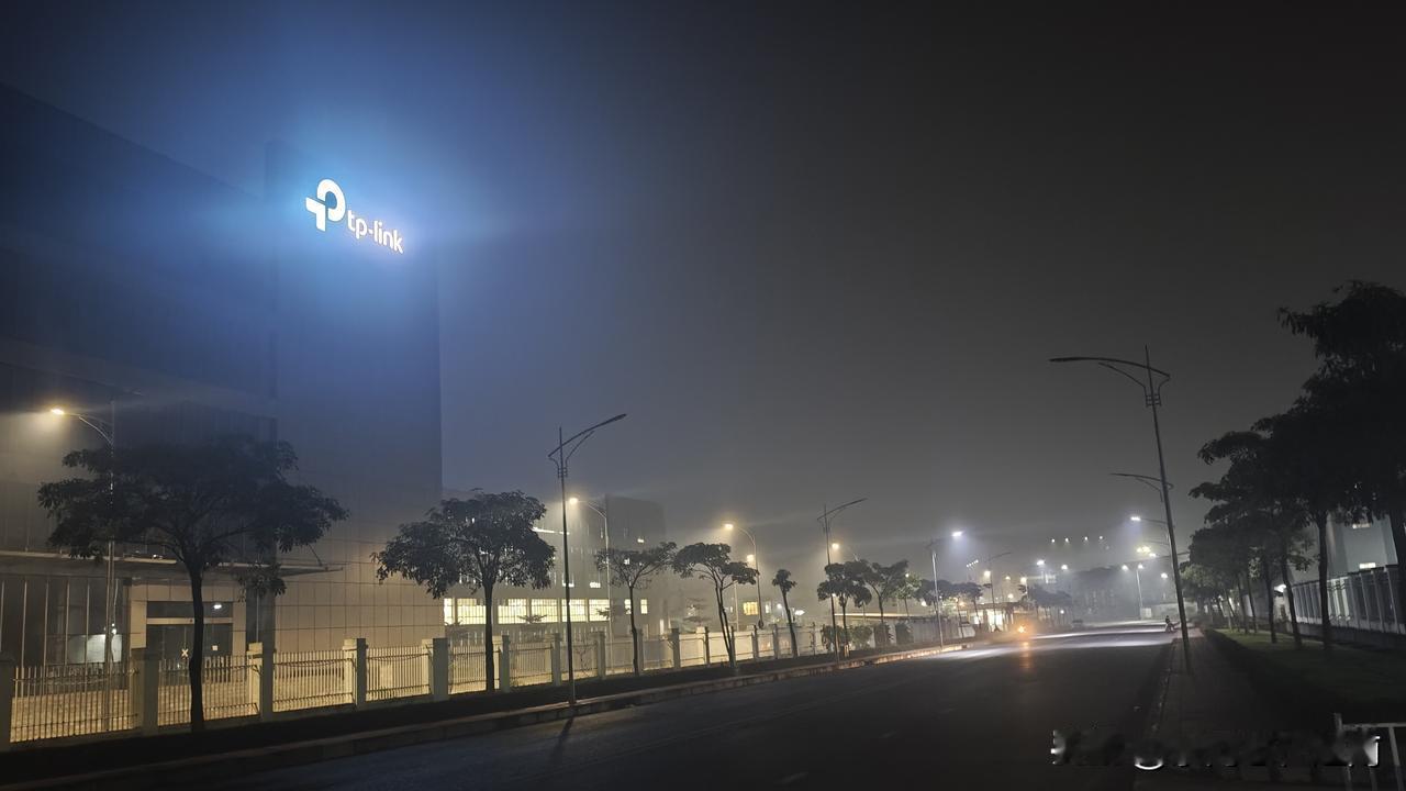 最近的越南厂子挺忙的，也不是越南厂子忙，是我忙。一个中方同事回国，以后都不来了