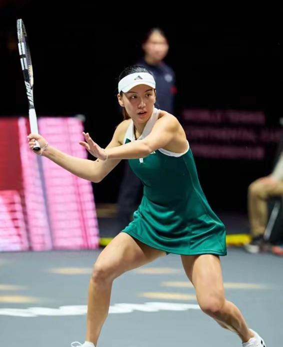 王大美人2：0击败红土女王斯瓦泰克，报了法网第三轮连吞两蛋“之仇”，作为世界网球