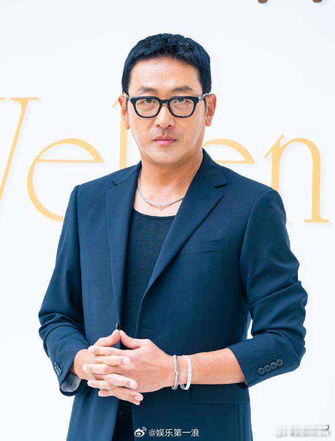 河正宇承认恋情否认结婚河正宇否认将结婚据韩媒，此前韩媒报道河正宇将结婚，将7月