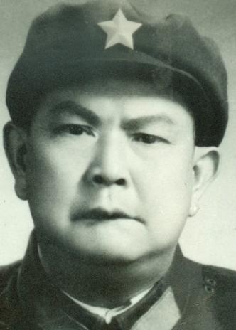 1941年，新四军参谋带着2个伤员打游击，3人仅仅只有1支枪，谁知短短4年，这个