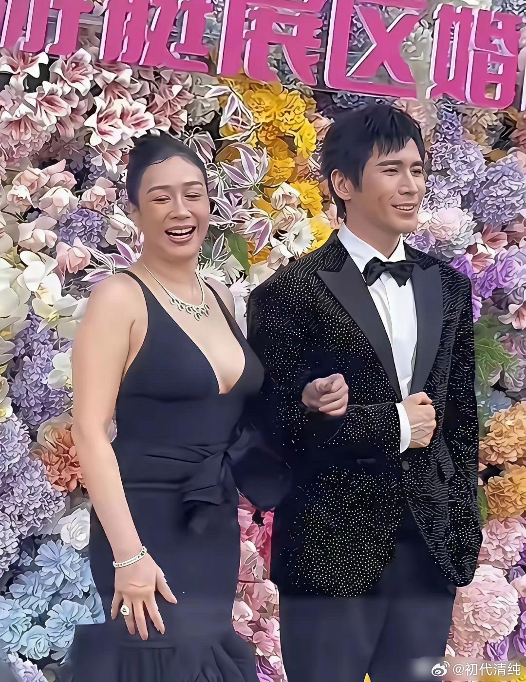 我觉得钟丽缇美得好真实啊！这才是中年女明星最真实的样子，不要活在美颜医美里了。