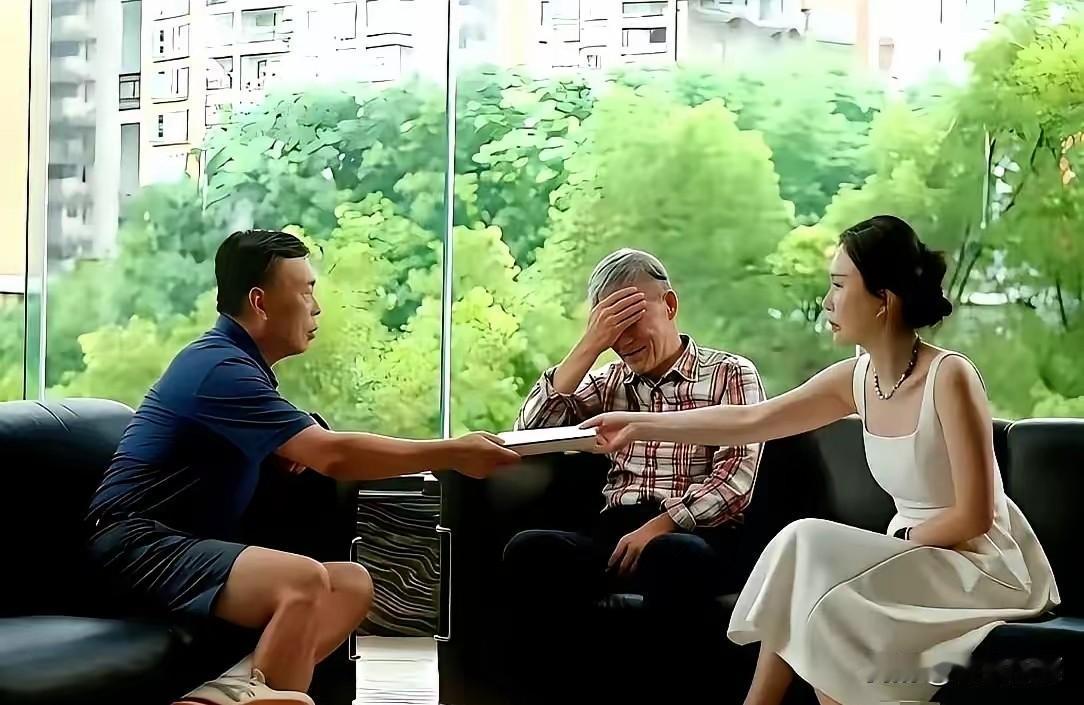 历史总是惊人相似！王石捂脸表情，像极了赵本山当年接宋丹丹《月子》时的模样。