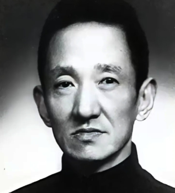 1947年，陈布雷的女儿女婿被捕，蒋介石找陈布雷谈话，询问他对此事的想法。陈布雷