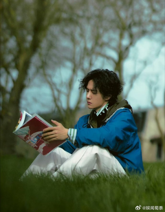 王一博浏览cp粉动态王一博在ins冲浪浏览到粉丝的快拍动态，估计只是想看看粉丝