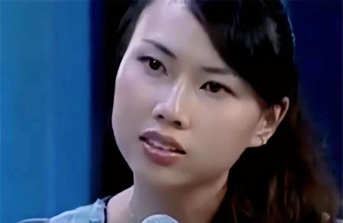2008年，汶川一对情侣正准备结婚，新郎却在地震中不幸丧生，不料三年后，他竟在千