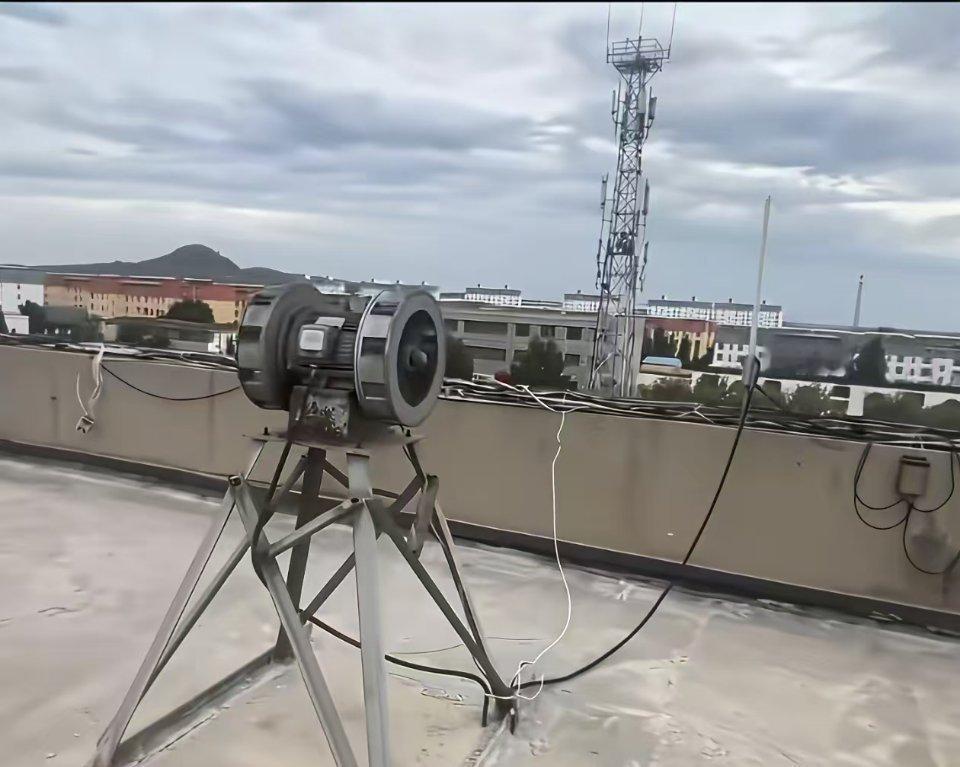 原来防空警报器长这样。一直以为它是大喇叭放出来的声音，抖音让我长见识了。​​​