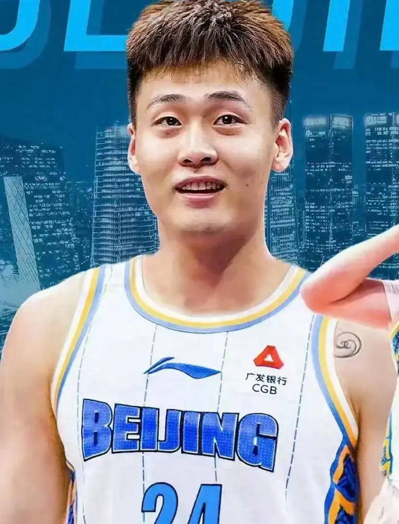 赵睿给首钢咱北汽带来了什么改变？可以这样说吧，他完美的融入了北汽男篮，多样的攻击