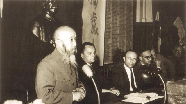 1950年，周恩来提议入朝军队名为“支援军”，黄炎培反对：“自古道师出有名，名不