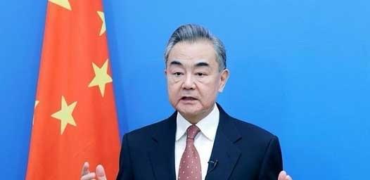 118度线一出来，菲律宾傻了。条约写着，法律不认，补给船推迟，嘴上说不放弃，心