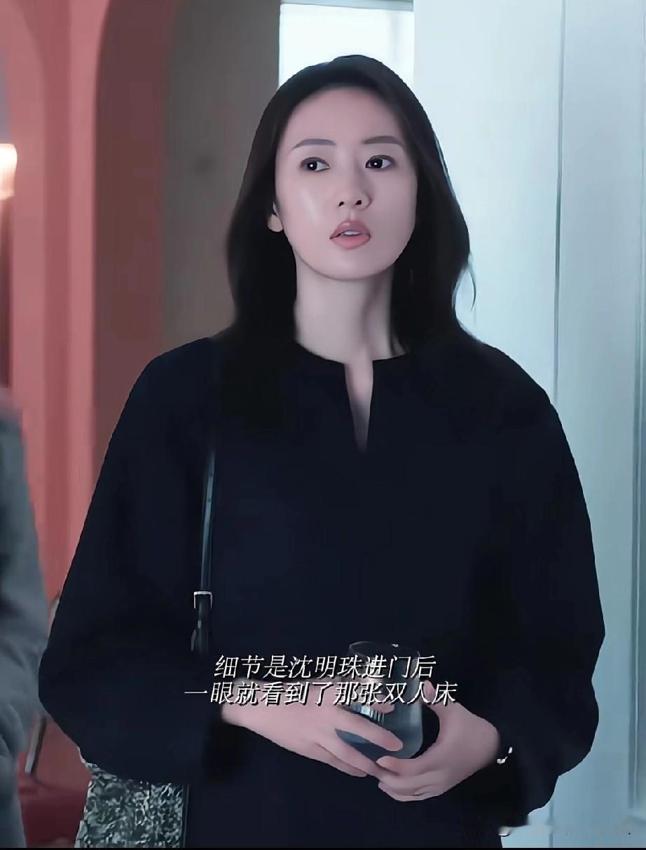 童谣真的蛮厉害的！其①刚上大学没多久，就能俘获知名星二代张默，成为其女朋友。