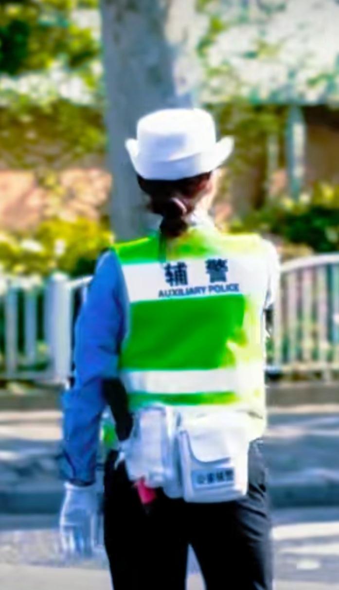 辅警有其他职业无可比拟的三大优势：1，有专门立法；公安部及各省专门为辅警立