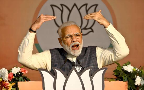 印度趁着中东战争的机会，对俄罗斯的石油是大买特买，在一周的时间内就买了超过300