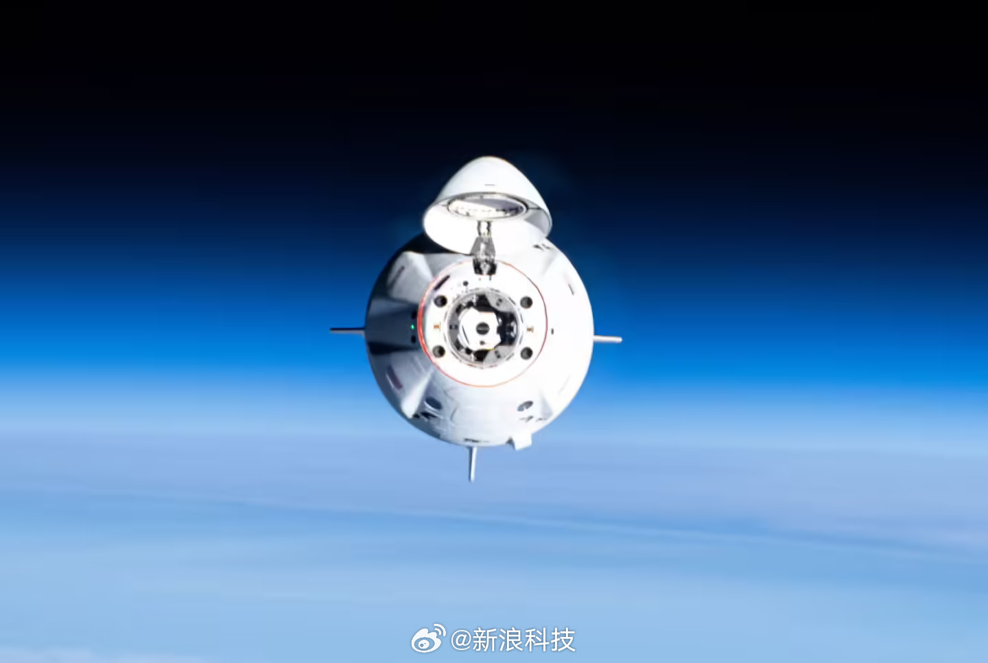 【NASA拟为SpaceX追加六次载人任务】据外媒SpaceNews前天报道
