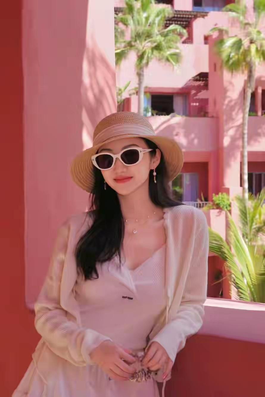 景甜这种不胖但有点肉的身材太美丽了，有种气血很足的美