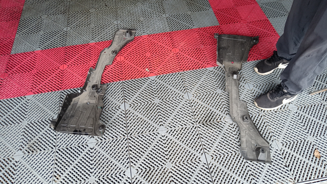 23款君威又又减配了？为什么说又又呢？之前知道车子不带发动机护板，特意上宝宝