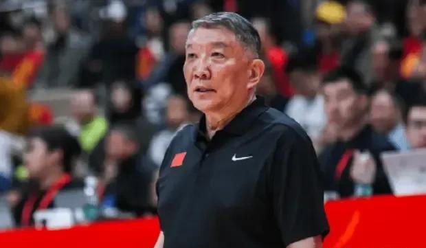 这就是宫鲁鸣手下的中国女篮，其实他和郭士强是一类的主教练，主抓基本功，死命的练，