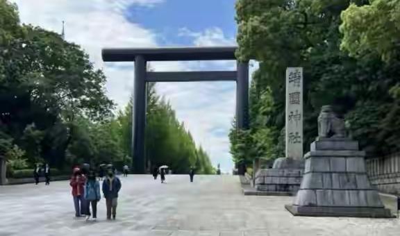 中日关系彻底崩了，外交部称日本所谓的“靖国神社”是“战犯神社”，公开掀了桌子。有
