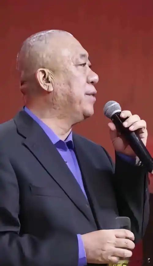 刚去查了一下崔培军，不查不知道，一查真开了眼界。河南长垣那家做起重机的厂子，五千
