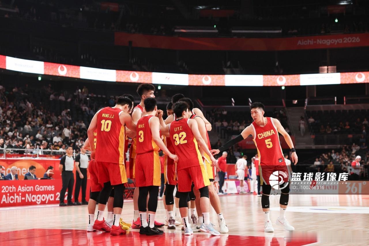 段冉谈中国男篮三节落后31分、段冉谈中国男篮vs日本男篮男篮亚运会半决赛，中