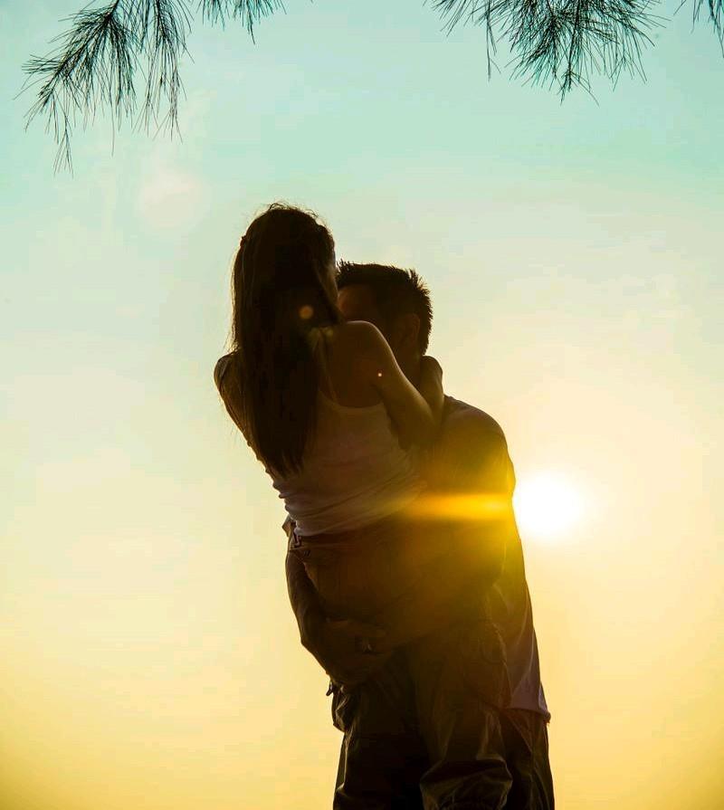 亡夫偷偷给情人1900万,上海法院判了“2022年5月，丈夫离世的时候，我完