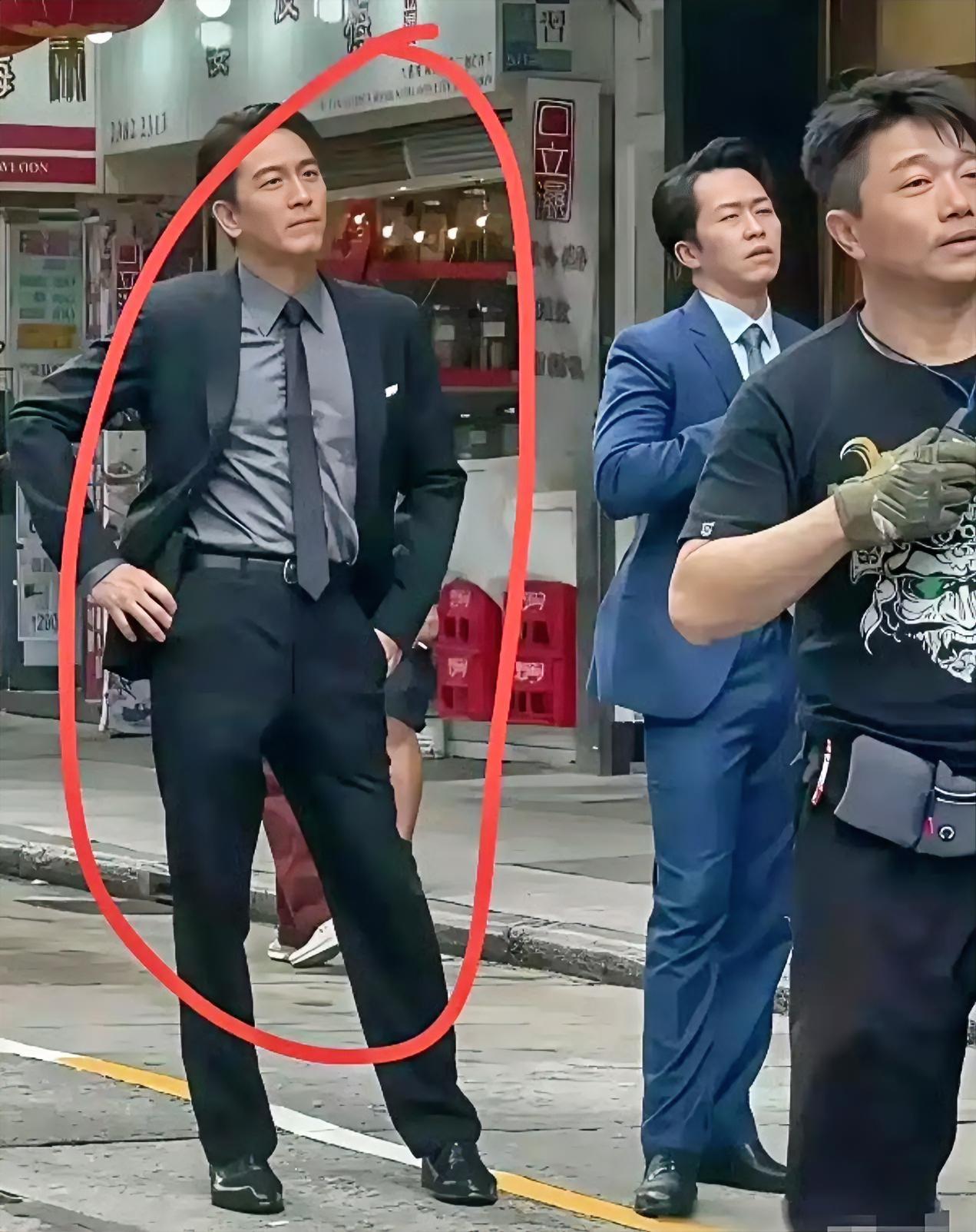 这位香港著名演员拍过很多戏，却想不起其名。​​​