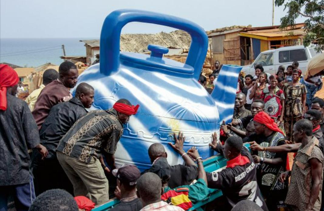 加纳葬礼的棺材，非洲版的“喜丧”！？