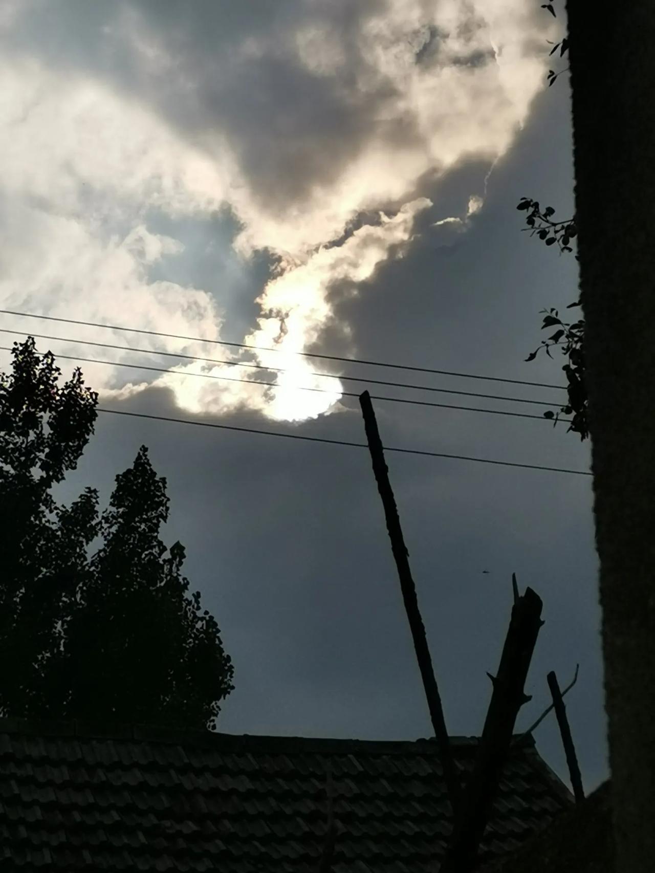 有多时间没联系的客户，今天微信联系我说她儿子被山东农业大学录取了，以后爬泰山的机