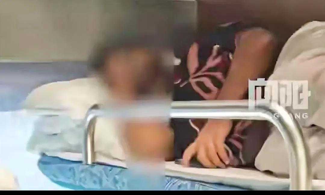 霸气！“无需妥协”，12306短短四个字的回应，让无数国人懂得了，什么是国人