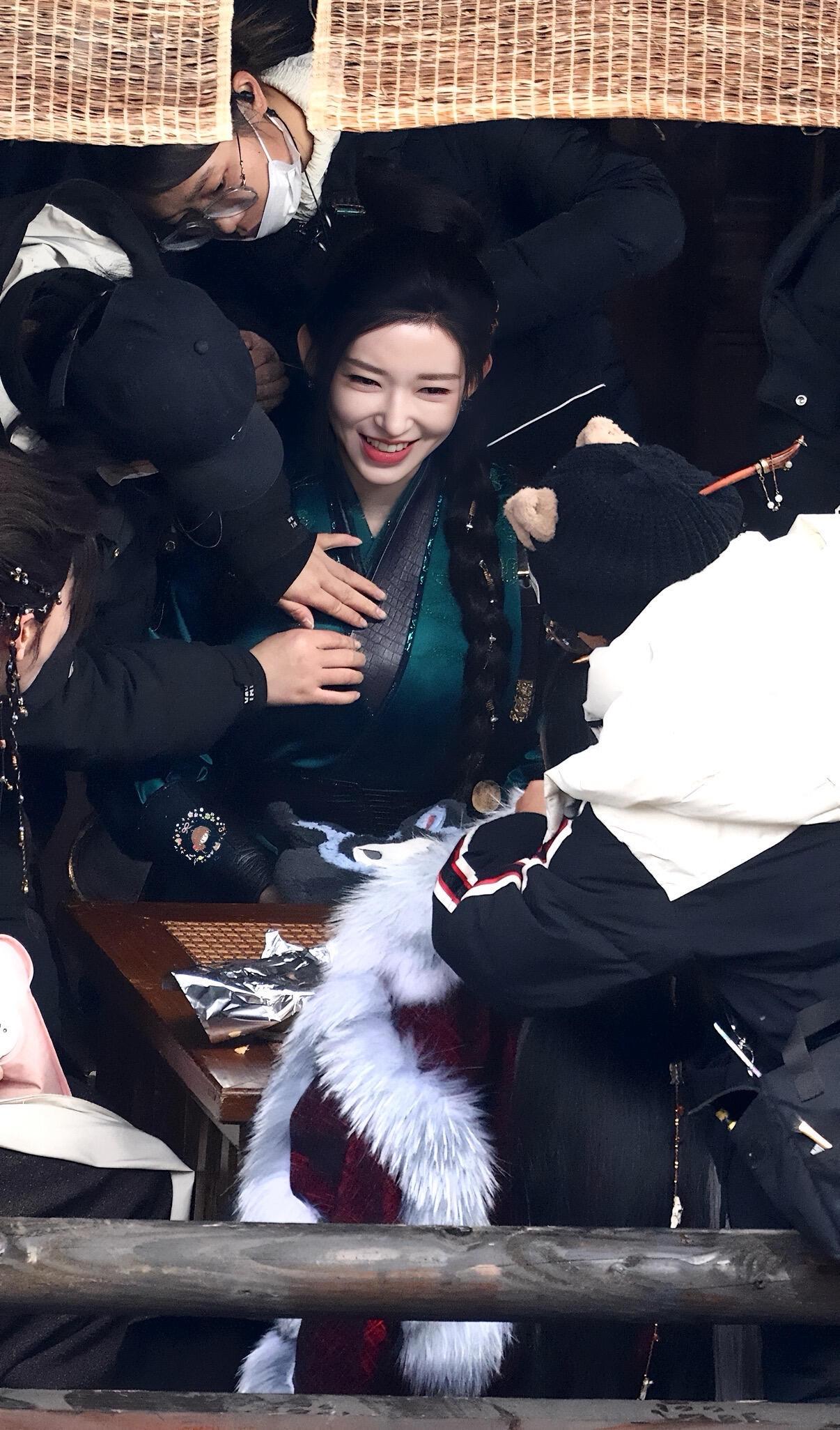 现在的工作不想干了，想干程潇的小助理！程潇小助理向全世界安利追星的幸福此刻