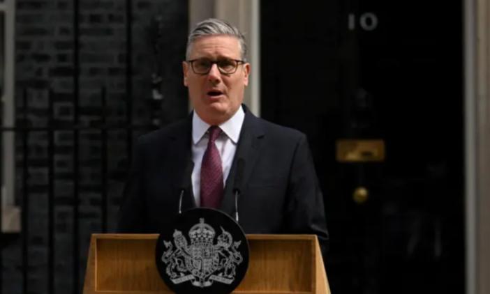 英国政坛变天，斯塔默宣布辞职，新首相板上钉钉，对华态度不一般斯塔默终于顶不住