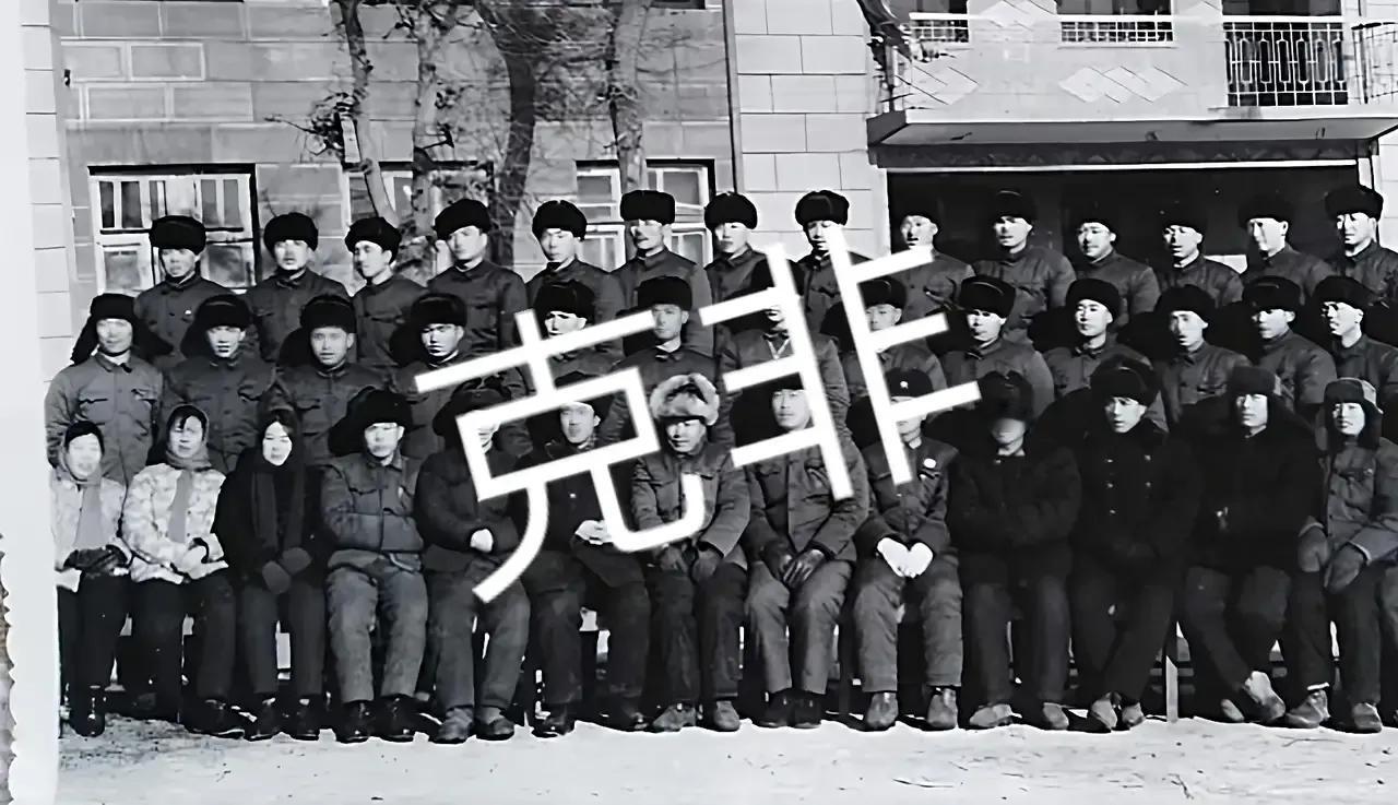 15年前战友老周从哈尔滨肿瘤医院出来，虽然我们没有瞒他，医生说，治能活个一年半载